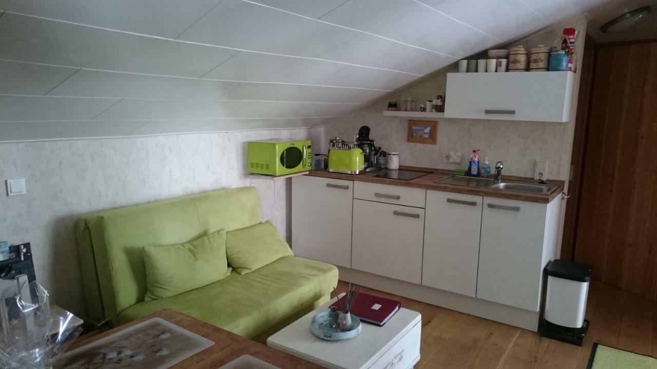 Eifelyeti Ferienwohnung Ellscheid Екстериор снимка